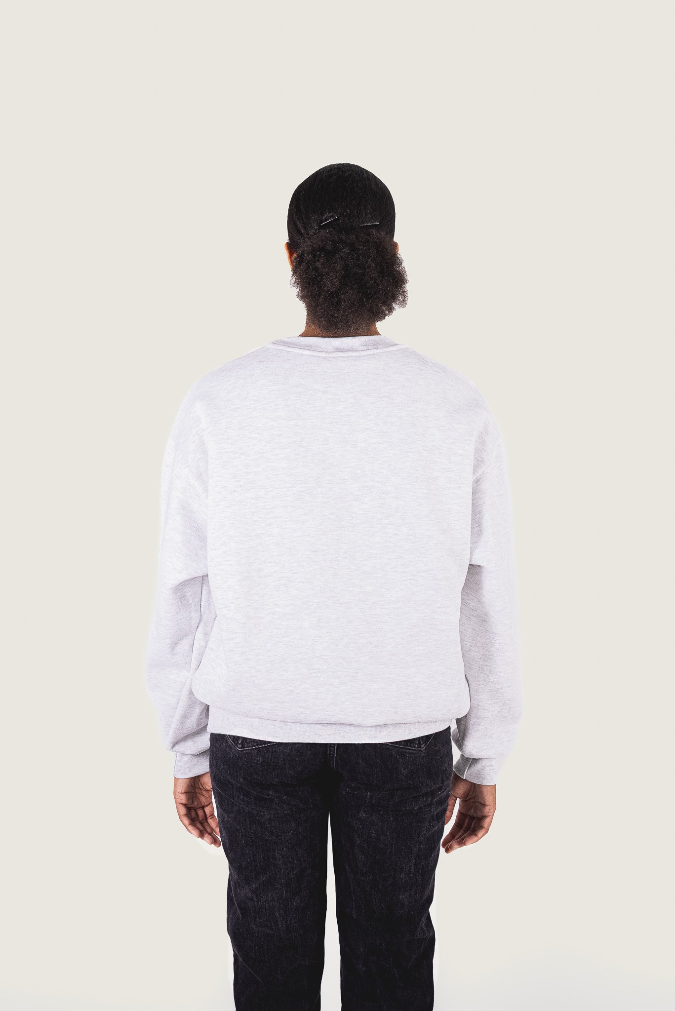 Crewneck brodé "Créature Atelier"