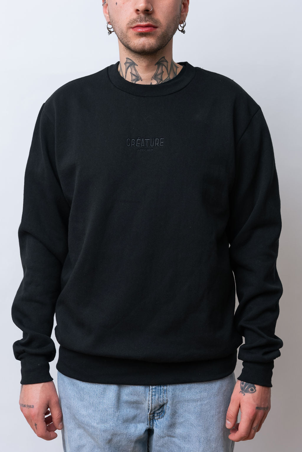 Crewneck brodé "Créature Atelier"