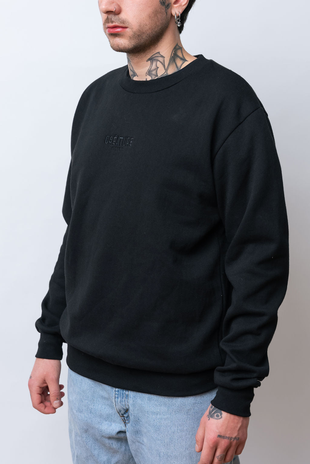 Crewneck brodé "Créature Atelier"